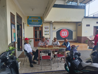 Patroli dan Sambang Polsek Krembangan di Balai RW 6 Jalan Tambak Asri, Ajak Warga Jaga Harkamtibmas Lingkungan
