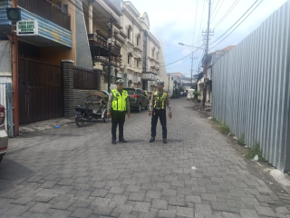 Patroli Harkamtibmas Polsek Semampir di Jalan Petukangan Ampel Antisipasi 3C dan Jukir Liar