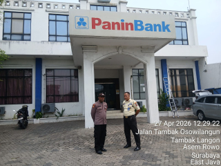 Patroli Dialogis di Objek Vital Bank Panin, Personil Polsek Asemrowo Tingkatkan Antisipasi Gangguan Kamtibmas