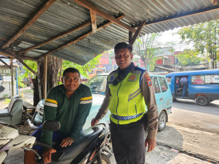 Satlantas Polres Pelabuhan Tanjung Perak Gencarkan Sosialisasi Tertib Lalu Lintas kepada Masyarakat
