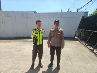 Patroli Dialogis Polsek Asemrowo di Jalan Margomulyo, Antisipasi Kejahatan 3C