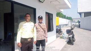 Patroli Dialogis Polsek Asemrowo di Pergudangan Injaplas Margomulyo, Antisipasi Gangguan 3C