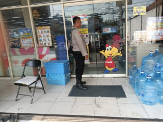 Patroli Dialogis Polsek Krembangan di Pertokoan Indomaret Jalan Raya Kalianak, Antisipasi Gangguan 3C