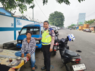 Satlantas Polres Pelabuhan Tanjung Perak Gelar Sosialisasi Tertib Berlalu Lintas