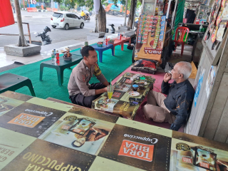 Bhabinkamtibmas Ampel Sambang Dialogis Bersama Ketua RW 03, Sampaikan Pesan Kamtibmas