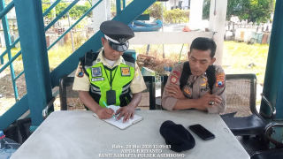 Personel Polsek Asemrowo Laksanakan Patroli Pemantauan Objek Vital Gudang PLN Tambak Langon