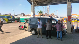 Personel Polsek Semampir Laksanakan Patroli Harkamtibmas di Terminal Wisata Religi Sunan Ampel