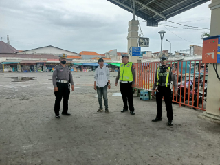 Patroli Harkamtibmas di Terminal Wisata Religi Sunan Ampel, Polsek Semampir Antisipasi Gangguan Kamtibmas