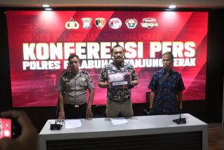 Satresnarkoba Polres Tanjung Perak Bongkar Jaringan Sabu Surabaya, Sita 292,93 Gram Sabu.