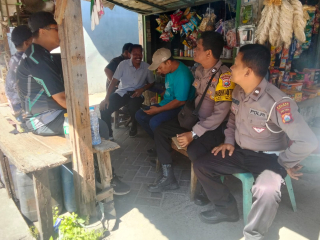 Pawas Polsek Kenjeran Gelar Patroli Dialogis Bersama Warga, Perkuat Kewaspadaan Lingkungan