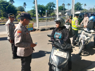 Operasi Gabungan di Pos Suramadu, Polres Pelabuhan Tanjung Perak Antisipasi 3C dan Tingkatkan Disiplin Berlalu Lintas