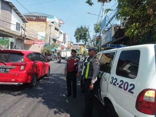 Polsek Pabean Cantikan Tingkatkan Patroli Kamtibmas di Jalan Jagalan Antisipasi Kemacetan dan 3C
