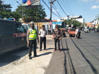 Polsek Semampir Tingkatkan Patroli Harkamtibmas di Kawasan Wisata Religi Sunan Ampel
