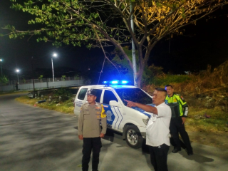 Polsek Kenjeran Gelar Patroli Harkamtibmas di Sisi Timur Suramadu, Antisipasi Gangguan 3C