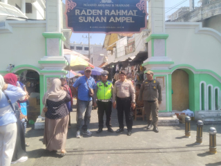 Polsek Semampir Bersama Satpol PP dan Dishub Gelar Patroli Harkamtibmas di Terminal Bus Ampel