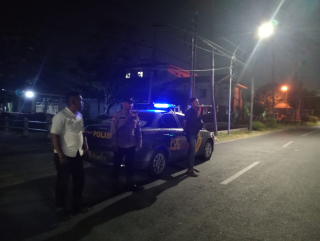 Polsek Kenjeran Gelar Patroli Harkamtibmas di Depan Kantor BPWS, Antisipasi Gangguan 3C