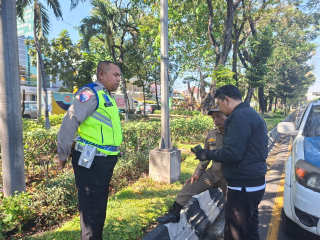Satlantas Polres Pelabuhan Tanjung Perak Gencarkan Edukasi Tertib Berlalu Lintas Melalui Sosialisasi Tatap Muka