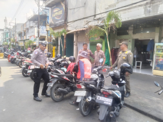 Bhabinkamtibmas Pabean Cantikan Dampingi Pembinaan Pekarangan Hidroponik, Perkuat Ketahanan Pangan dan Kamtibmas