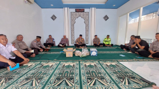 Polsek Pabean Cantikan Gelar Binrohtal Kamisan, Perkuat Keimanan dan Kebersamaan Personel
