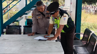 Polsek Asemrowo Laksanakan Patroli Dialogis di PLN Tambak Langon, Perkuat Pengamanan Objek Vital