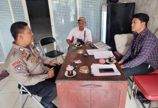 Bhabinkamtibmas Dupak Ajak Warga Perkuat Kerukunan dan Jaga Kondusivitas Lingkungan