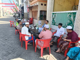 Kapolsek Asemrowo Sambang Tokoh Masyarakat, Perkuat Sinergi Jaga Kamtibmas