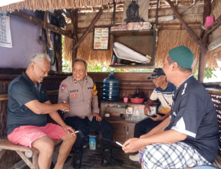Bhabinkamtibmas Ujung Ajak Warga Bersama Jaga Keamanan Lingkungan