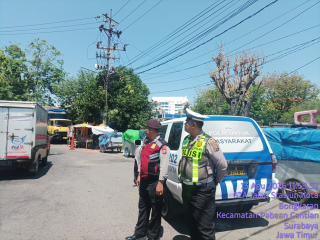 Polsek Pabean Cantikan Pantau Jalan Semut Kali, Antisipasi Kepadatan Lalu Lintas