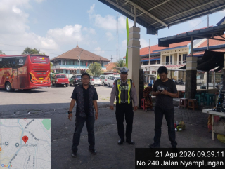 Polsek Semampir Patroli di Terminal Wisata Religi Sunan Ampel, Antisipasi 3C dan Kejahatan Jalanan