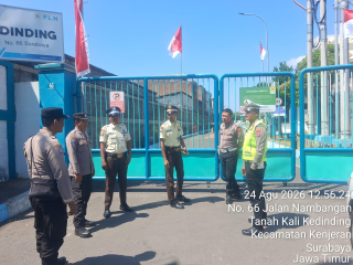 Polsek Kenjeran Patroli Dialogis di GIS PLN Jalan Nambangan, Antisipasi Kerawanan 3C