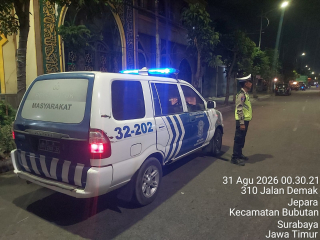 Polsek Krembangan Patroli Harkamtibmas di Jalan Demak, Antisipasi Balap Liar dan 3C