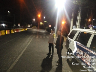 Polsek Kenjeran Gelar Patroli Blue Light di Jembatan Suroboyo, Antisipasi 3C dan Gangguan Kamtibmas