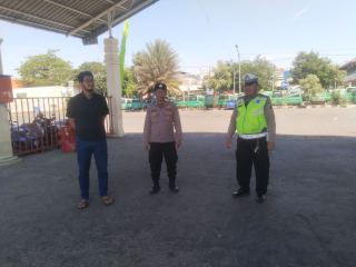 Polsek Semampir Patroli Harkamtibmas di Terminal Bus Ampel, Antisipasi 3C dan Kejahatan Jalanan