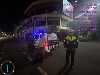 Polsek Pabean Cantikan Patroli Harkamtibmas di Jalan Kembang Jepun, Antisipasi 3C