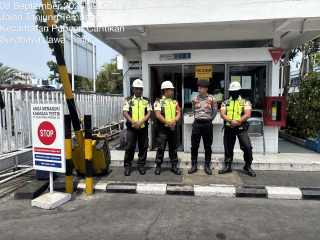 Sat Samapta Polres Pelabuhan Tanjung Perak Patroli Dialogis di PT Salim Ivomas Pratama