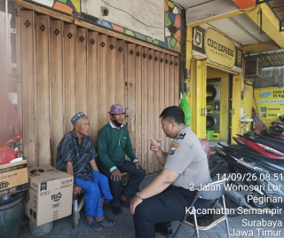 Bhabinkamtibmas Pegirian Sambang Warga di Wonosari Lor, Sampaikan Pesan Kamtibmas
