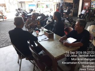 Bhabinkamtibmas Perak Barat Sambang Ketua RW 06, Sampaikan Pesan Kamtibmas