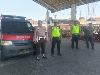 Polsek Semampir Patroli Harkamtibmas di Terminal Religi Sunan Ampel, Antisipasi 3C