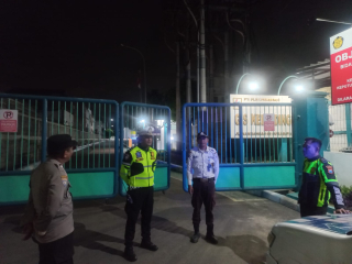 Polsek Kenjeran Patroli Blue Light di GIS PLN Nambangan, Antisipasi 3C