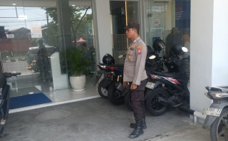 Polsek Krembangan Patroli Bank BRI Jalan Raya Demak, Antisipasi 3C