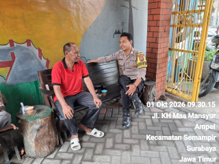 Bhabinkamtibmas Ampel Cangkrukan Bersama Warga di Sukodono, Antisipasi Curanmor