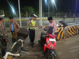 Polres Tanjung Perak dan Polsek Kenjeran Periksa R2 di Pos Suramadu, Antisipasi 3C