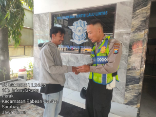 Satlantas Polres Tanjung Perak Gencarkan Sosialisasi Tertib Berlalu Lintas, Tekan Risiko Kecelakaan