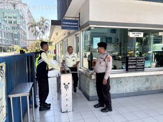 Sat Samapta Polres Tanjung Perak Patroli Dialogis di Objek Vital Bogasari, Jaga Kamtibmas
