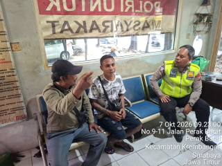 Satlantas Polres Tanjung Perak Gencarkan Sosialisasi Tertib Berlalu Lintas kepada Masyarakat