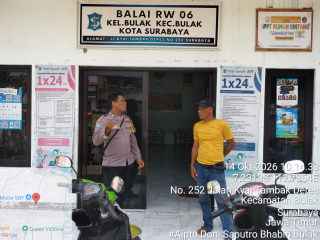 Bhabinkamtibmas Bulak Sambang Balai RW 06, Ajak Warga Jaga Kerukunan dan Manfaatkan Layanan 110