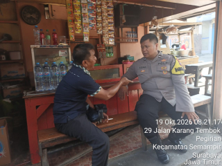 Bhabinkamtibmas Pegirian Sambangi Ketua RW 02, Sampaikan Imbauan Cegah Curanmor dan Informasi Perlinsos