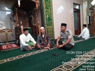 Bhabinkamtibmas Morokrembangan Gelar Jumat Keliling, Ajak Warga Jaga Kerukunan Antarumat Beragama