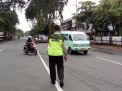 Beri Pelayanan Masyarakat, Polsek Pabean Cantikan Atur Lalu Lintas Rutin di Pagi Hari