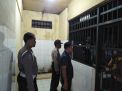 Polsek Kenjeran Pantau Kesehatan Tahanan Lewat Pengecekan Setiap Pagi & Malam